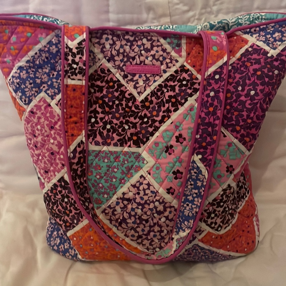 Magnetic closure pink tote